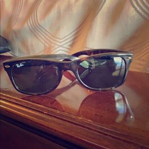 Tortoise Ray-Ban sunglasses *authentic with case*